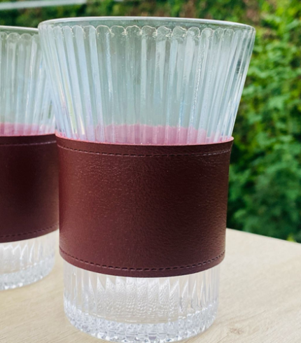 Elegant Ribbed Glass Tumblers with Leather Wrap – Set of 2 v2